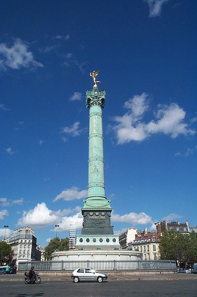 398px-PlaceBastille20040914A_CopyrightKaihsuTai.JPG